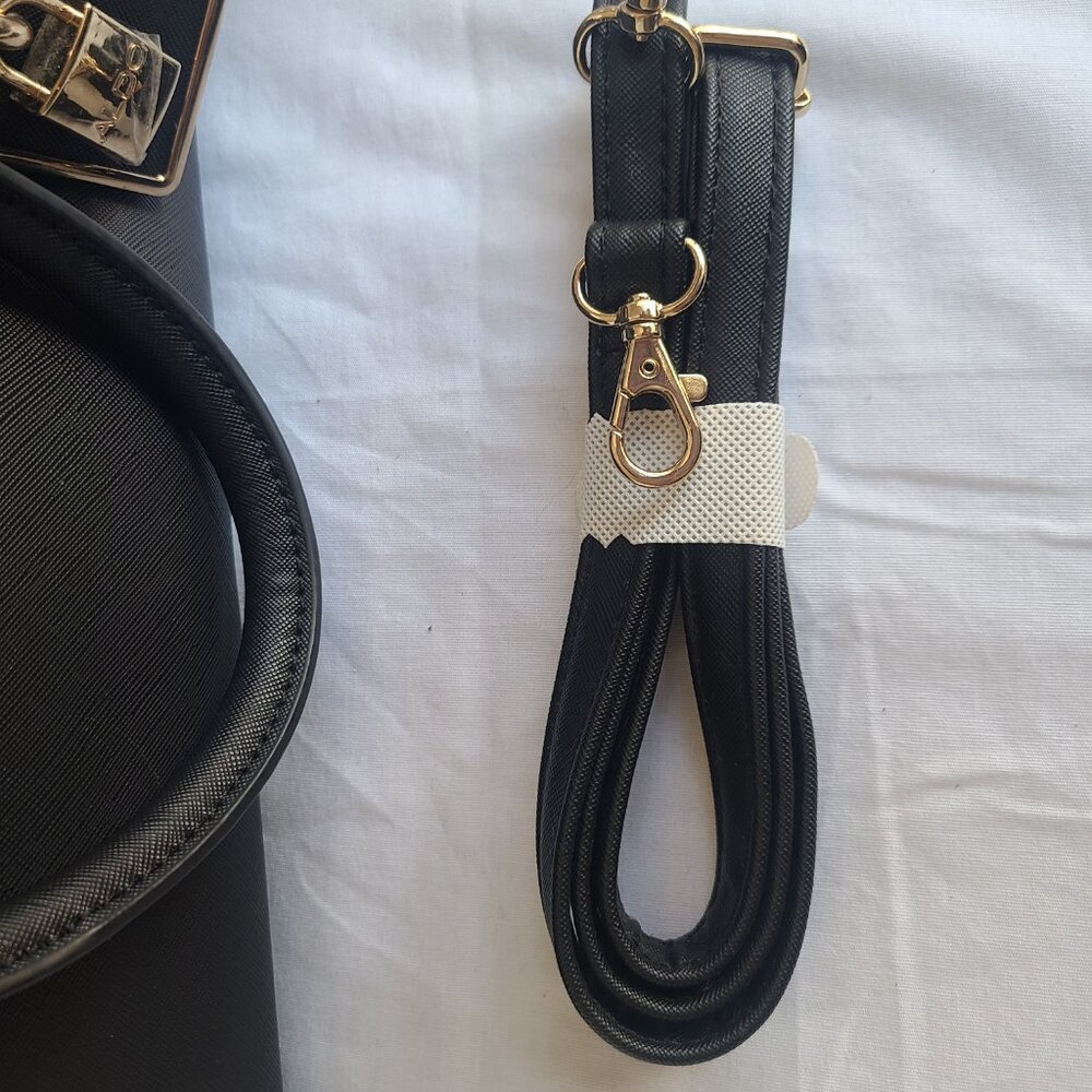 SOLD--Aldo Faux Leather Black Satchel Handbag Purse - Picture 4 of 11